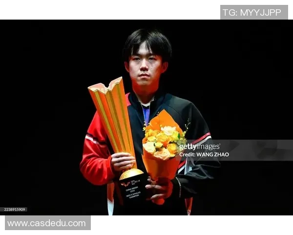 球星化身普通球员伪装上场挑战极限 真实与假象的足球对决 球星化身普通球员伪装上场挑战极限 真实与假象的足球对决