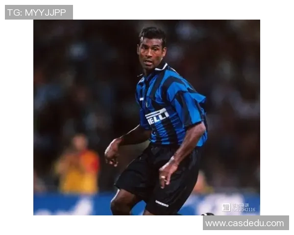 苏里南现役足球球星表现分析与未来发展潜力展望 苏里南现役足球球星表现分析与未来发展潜力展望